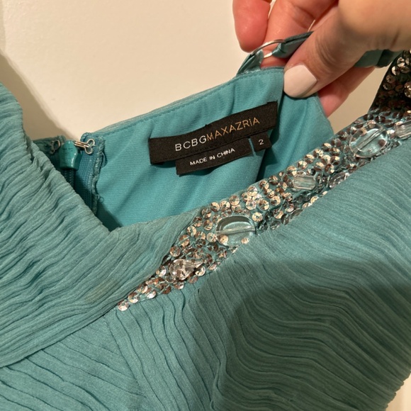 BCBG Max Azaria - size 2 - dress - Picture 3 of 3